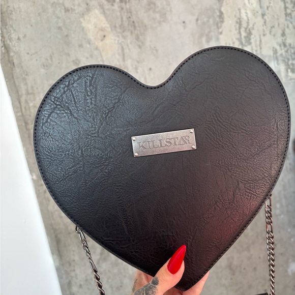 Heart Pursed - Picture 4 of 5